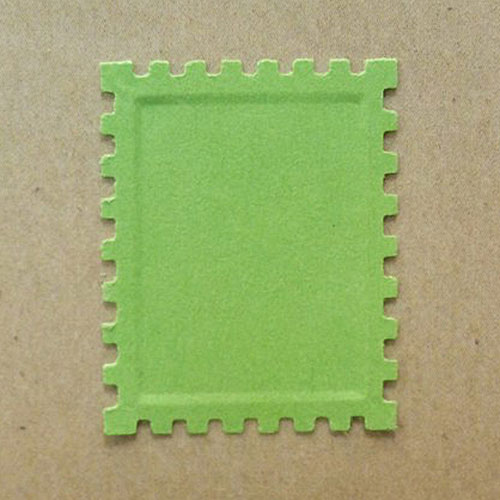 Фигурный дырокол Craft Premier Марка, с тиснением. CP03757CP03757 Фигурный дырокол Craft Premier Марка, с тиснением. CP03757CP03757Фигурный дырокол Craft Premier Марка предназначен для создания творческих работ в технике скрапбукинг: оформления оригинальных открыток, украшения подарочных коробок, конвертов, фотоальбомов. Дырокол вырезает из бумаги идеально ровные марки, оформленные тиснением. Порядок работы: вставьте лист бумаги или картона в дырокол и надавите рычаг.