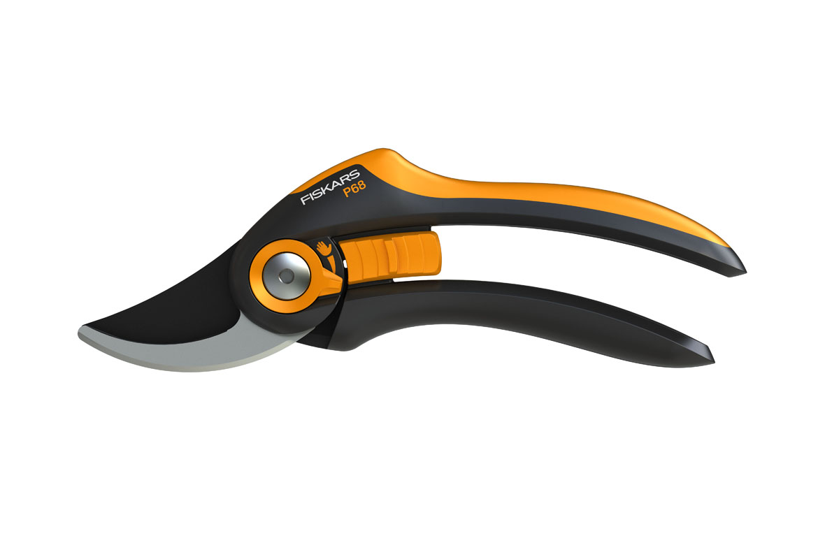 Секатор плоскостной Fiskars SmartFit111610 Секатор плоскостной Fiskars SmartFit111610Плоскостной секатор Fiskars SmartFit отлично лежит в руке любого размера и может использоваться для самых разных задач по подрезке. Благодаря удобному оранжевому рычагу лезвия секатора меняют ширину раскрытия с 12 мм на 24 мм. Особенности секатора: Многоцелевой секатор с регулируемой шириной раскрытия лезвий Позволяет быстро срезать как тонкие ветви, так и толстые ветви толщиной до 24 мм Подходит как для большой, так и для маленькой руки Удобный механизм блокировки одной рукой обеспечивает безопасность во время хранения и использования Удобные рукоятки SoftGrip Подходит для подрезки живой древесины Характеристики: Материал: металл, пластик. Длина секатора: 20,8 см. Ширина раскрытия: 1,2-2,4 см. Размер упаковки: 23 см х 11 см х 3 см.
