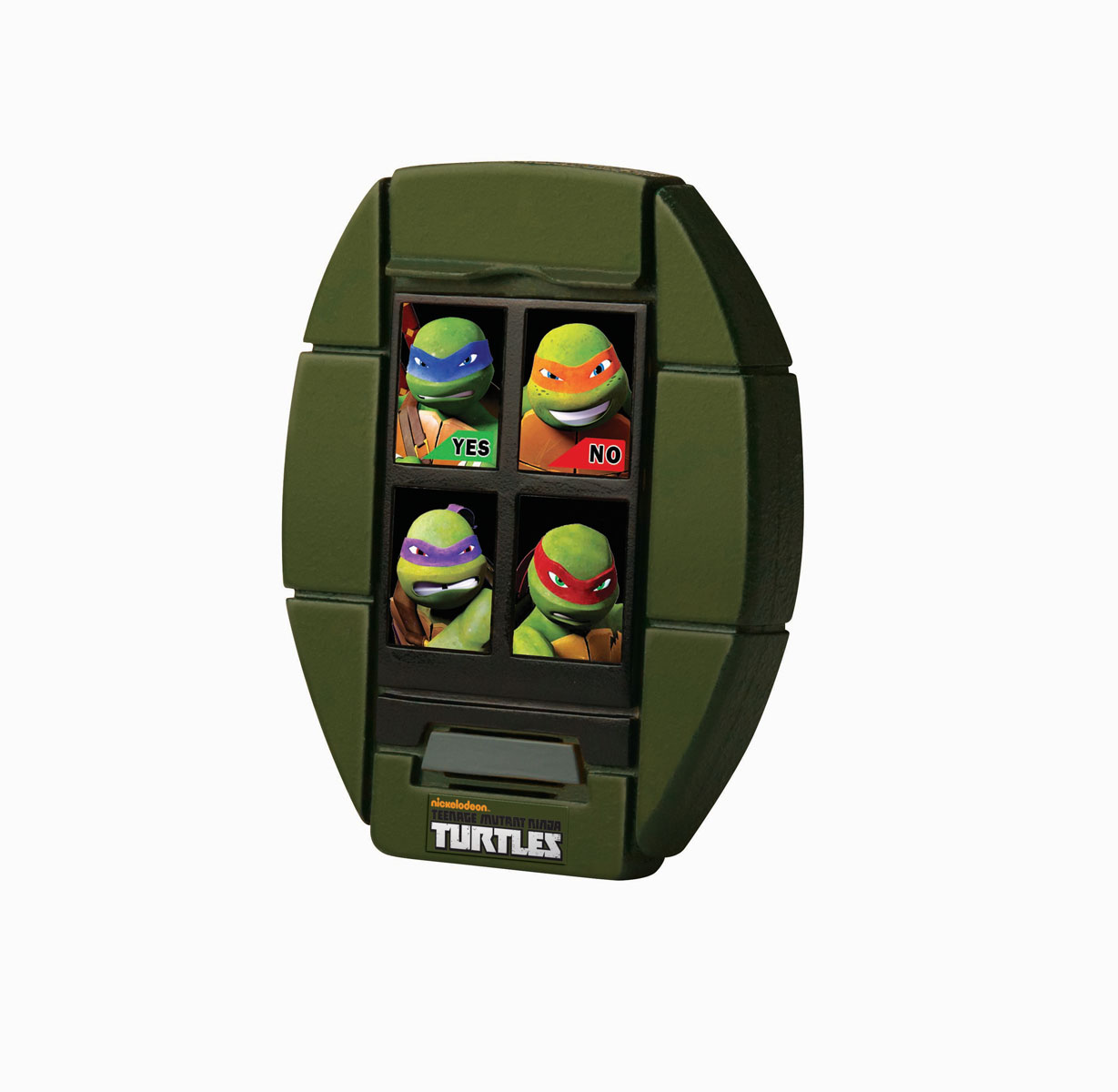 Интерактивная игрушка Turtles Коммуникатор92091 Интерактивная игрушка Turtles Коммуникатор92091Стань членом команды Черепашек-Ниндзя с официальным коммуникатором - единственным средством связи с Черепашками! Коммуникатор выполнен из безопасного пластика и оснащен четырьмя кнопками с изображением своей Черепашки на каждой. При нажатии на кнопки раздаются реплики Черепашек на английском языке и веселая музыка из мультсериала. Позвони Лео и отправляйся участвовать в миссиях. Свяжись с Маки, чтобы услышать веселые шутки, или Донни, чтобы узнать интересную информацию. Набери Рафа и готовься к тренировкам. Слушай внимательно, так как Черепашки могут позвонить тебе сами! Оставайся на связи! Характеристики: Размер коммуникатора (ДхШхВ): 7 см х 9,5 см х 3 см. Размер упаковки (ДхШхВ): 19 см x 23 см x 5 см. Рекомендуется докупить 2 батареи мощностью 1,5V типа ААА (товар комплектуется демонстрационными).