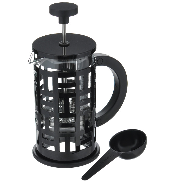 Кофейник Bodum Eileen с прессом, с ложечкой, цвет: черный, 0,35 л11198-01 Кофейник Bodum Eileen с прессом, с ложечкой, цвет: черный, 0,35 л11198-01Кофейник Bodum Eileen представляет собой колбу из термостойкого стекла в цельной оправе из окрашенной нержавеющей стали. Оправа защищает хрупкую колбу от толчков и ударов. Кофейник оснащен стальным фильтром french press, который позволяет легко и просто приготовить отличный напиток. Ненагревающаяся ручка кофейника выполнена из пластика. В комплекте небольшая мерная ложечка из черного пластика. Благодаря такому кофейнику приготовление вкуснейшего ароматного и крепкого кофе займет всего пару минут. Профессиональная серия Eileen была задумана и создана в честь великого архитектора и дизайнера - Эйлин Грей (Eileen Gray). При создании серии были особо учтены соображения функционального удобства. Стильный внешний вид и практичность в использовании сделали Eileen чрезвычайно востребованной серией. Характеристики: Материал: нержавеющая сталь, пластик, стекло. Цвет: черный. Объем: 0,35 л. Диаметр кофейника по верхнему краю: 7 см. Высота стенки...