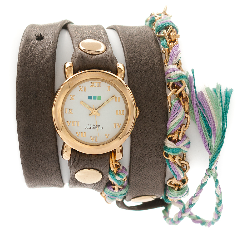 Часы наручные женские La Mer Collections Chain Pastel Frendship Grey. LMCW9000LMCW9000 Часы наручные женские La Mer Collections Chain Pastel Frendship Grey. LMCW9000LMCW9000Часы оснащены японским кварцевым механизмом. Корпус круглой формы выполнен из нержавеющей стали золотистого цвета. Оригинальный кожаный ремешок серого цвета отделан металлическими клепками и дополнен цепочкой. Каждая модель женских наручных часов La Mer Collections имеет эксклюзивный дизайн, в основу которого положено необычное сочетание классических циферблатов с удлиненными кожаными ремешками. Оборачиваясь вокруг запястья несколько раз, они образуют эффект кожаного браслета, превращая часы в женственный аксессуар, который великолепно дополнит другие аксессуары и весь образ в целом. Дизайн La Mer Collections отвечает всем последним тенденциям моды и превосходно сочетается с модными сумками, ремнями, обувью и другими элементами гардероба современных девушек. Часы La Mer - это еще и отличный подарок любимой девушке, сестре или подруге на день рождения, восьмое марта или новый год!