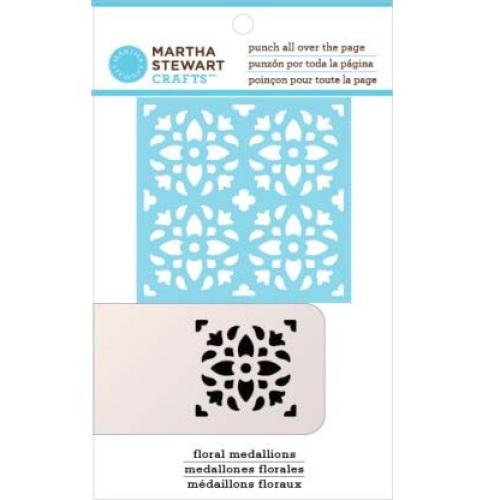 Фигурный дырокол для всей страницы Martha Stewart Цветочный медальон. EKS-42-91022EKS-42-91022 Фигурный дырокол для всей страницы Martha Stewart Цветочный медальон. EKS-42-91022EKS-42-91022Фигурный дырокол для всей страницы Цветочный медальон используется для создания оригинальных открыток, оформления подарков, в бумажном творчестве. Прекрасный подарок для ребенка. Порядок работы: вставьте лист в дырокол и надавите рычаг, сдвиньте дырокол в нужный участок страницы и надавите на рычаг снова.
