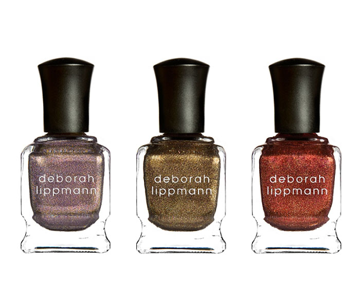 Deborah Lippmann Набор лаков Rock This Town, 3 х 15 мл11170INT Deborah Lippmann Набор лаков Rock This Town, 3 х 15 мл11170INTВ набор Deborah Lippmann Rock This Town входят три потрясающих оттенков-шиммеров с изысканным мерцанием, которые непременно притянут к себе взгляды всех окружающих. Эти оттенки подойдут на любой случай и дополнят любой наряд. Оттенки: Moon Dance - завораживающий лавандовый шиммер, Chain Reaction - неординарный цвет латуни, Phoenix Rising - взрывной медный шиммер. Характеристики: Объем: 3 х 15 мл. Производитель: США. Товар сертифицирован.