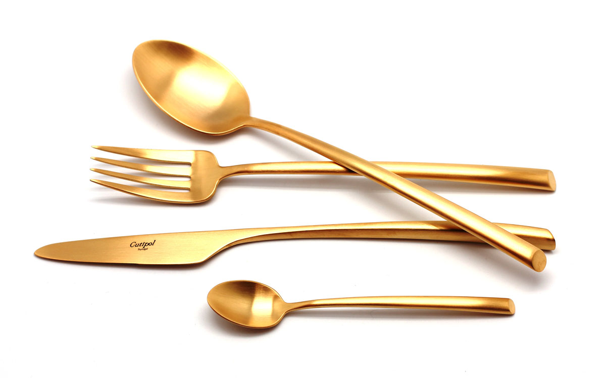 Набор столовых приборов Cutipol Mezzo Gold, цвет: золотистый матовый, 72 предмета9302-72 Набор столовых приборов Cutipol Mezzo Gold, цвет: золотистый матовый, 72 предмета9302-729302-72 MEZZO GOLD мат. Набор 72 пр. Характеристики: Материал: сталь. Размер: 660*305*225мм. Артикул: 9302-72.