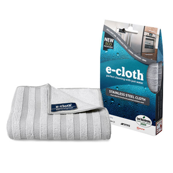 Набор салфеток E-cloth для нержавеющей стали, цвет: серый, светло-серый, 2 шт. 2045020450 Набор салфеток E-cloth для нержавеющей стали, цвет: серый, светло-серый, 2 шт. 2045020450В набор E-cloth входит салфетка для нержавеющей стали и салфетка для полировки и очистки стекла. Салфетка для нержавеющей стали выполнена из высококачественного комбинированного материала: полиэстера и полиамида. Двусторонняя салфетка специально разработана для очистки всех видов нержавеющей стали. Легко удаляет жир, отпечатки пальцев и бактерии без использования химических средств. Достаточно лишь смочить салфетку водой для очистки поверхности от жира и других загрязнений. Используйте гладкую сторону для очистки полированной стали. Для очистки матовой стали используйте сторону с полосами. Удаляет подавляющее большинство бактерий. Выдерживает до 300 циклов стирки без потери эффективности. Салфетка для полировки и очистки стекла выполнена из высококачественного комбинированного материала: полиэстера и полиамида. Используется для очистки и полировки стеклянных, металлических и других твердых поверхностей без использования химических средств. Достаточно лишь смочить...