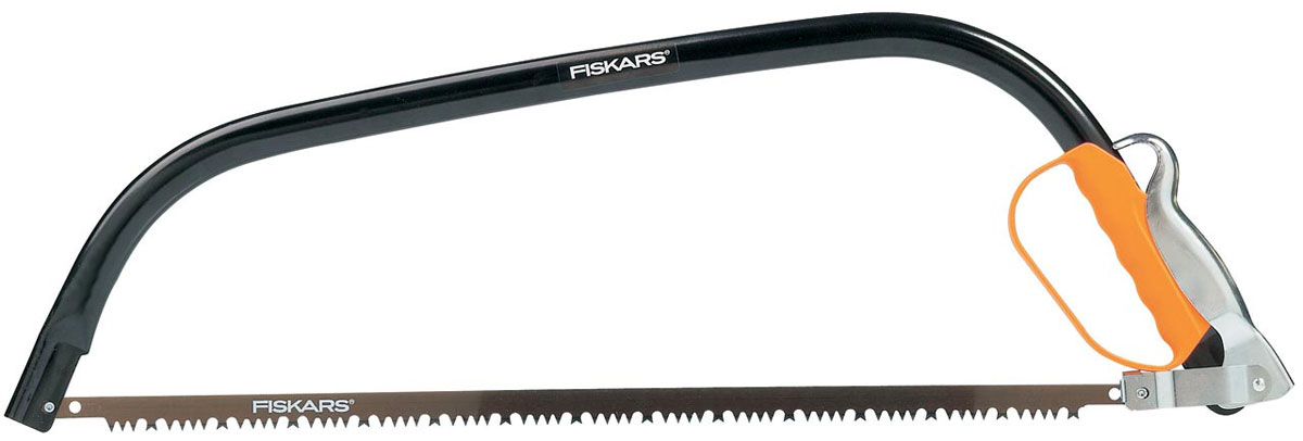 Пила лучковая Fiskars, 61 см124810 Пила лучковая Fiskars, 61 см124810Fiskars выпускает пилы, которые используются для срезания ветвей диаметром более 5 см. Лезвия пил изготовлены из закаленной стали, что обеспечивает их длительную эксплуатацию и остроту, а разведенные на две стороны, острые как бритва зубья режут, как при направленном вперед, так и при обратном движении, обеспечивая максимальную эффективность работы. Особенности пилы: Прекрасно подходит для срезания небольших стволов и толстых ветвей Изогнутый носик позволяет пилить в труднодоступных позициях Благодаря расположению зубьев в одной плоскости, пилит как при прямом, так и при обратном движении Пластиковый кожух для безопасной транспортировки