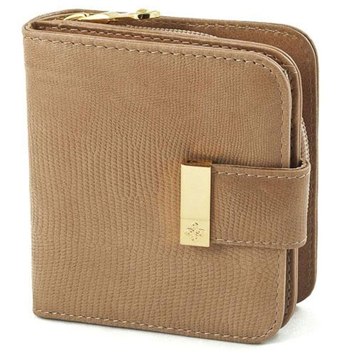 Кошелек женский Dimanche Elite Beige, цвет: бежевый. 738738 Кошелек женский Dimanche Elite Beige, цвет: бежевый. 738738Женский кошелек Elite Beige выполнен из натуральной матовой высококачественной кожи с декоративным тиснением. Кошелек состоит из двух отделений. В первом, закрывающимся на кнопку, имеется два отделения для купюр и восемь кармашков для кредитных карт. Второе отделение для мелочи закрывается на молнию, внутри имеется перегородка. Кошелек упакован в фирменную картонную коробку. Характеристики: Материал: натуральная кожа, текстиль, металл. Размер кошелька: 9,5 см х 10,5 см х 3,5 см. Цвет: бежевый.
