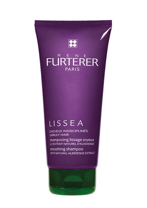 Rene Furterer Шампунь Lissea для разглаживания волос, 200 мл3282779357050 Rene Furterer Шампунь Lissea для разглаживания волос, 200 мл3282779357050Шампунь Rene Furterer Lissea для разглаживания непослушных волос не содержит в составе сульфатов и хлоридов. Мягко очищает кожу головы и волосы, управляет объемом непослушных волос, способствует формированию легких, упругих локонов, обладает антистатическим действием, защищает волосы от повреждений во время термообработки (горячий воздух фена, бигуди, щипцы «утюжки» и т.п.). Этот шампунь так же идеален в качестве восстановления после процедуры принудительного выпрямления волос (бразильское, японское выпрямление и т.д.). Шампунь позволяет контролировать образование мелких завитков и делает волосы послушными и легкими. Активные компоненты: Натуральный экстракт Физалиса - давно известен своими природными разглаживающими, питательными и защитными свойствами. Экстракт Физалиса образует невидимую невесомую пленку вокруг стержня волоса, способную структурировать самые непослушные волосы, делая их гладкими, мягкими и блестящими. В результате облегчается укладка и уход за...