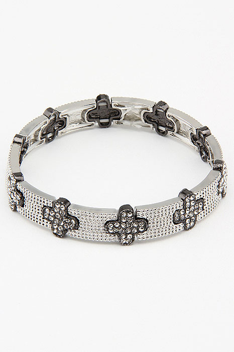 Браслет Fashion Jewelry, цвет: серебристый, черный. BR0192BR0192 Браслет Fashion Jewelry, цвет: серебристый, черный. BR0192BR0192Браслет Fashion Jewelry на резинке, выполненный из металла, украшен стразами. Такой браслет позволит вам быть оригинальной и изящной и создать свой неповторимый образ. Красивое и необычное украшение блестяще подчеркнет изысканный вкус, женственность и красоту своей обладательницы и поможет внести разнообразие в привычный образ.