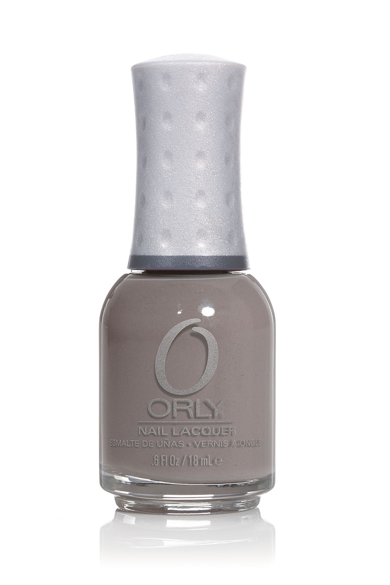 Orly Лак для ногтей Cool Romance, тон: № 755 Faint Of Heart, 18 мл40755 Orly Лак для ногтей Cool Romance, тон: № 755 Faint Of Heart, 18 мл40755Элегантные, манящие, изысканные, чарующие - именно такие цвета составляют базовую коллекцию лаков для ногтей Orly. Широкий спектр тонов разнообразных оттенков позволяет удовлетворить самые изысканные вкусы и менять цвет ногтей хоть два раза в день. Вы можете выбрать какой угодно вариант гардероба - палитра лаков Orly позволит подобрать оттенок на любой случай и для любого настроения. Плюс ко всему приятно осознавать, что ваши ногти покрыты лаком фирмы, пользующейся репутацией одной из лучших среди специалистов ногтевого сервиса и на протяжении тридцати лет занимающейся разработкой и производством средств по уходу за натуральными ногтями. При этом останавливаться на достигнутом в Orly не собираются. Прохладу пастельных нежных оттенков и искренность чувств первой любви профессионалы компании Orly отобразили в коллекции лаков для ногтей Cool Romance. 6 потрясающих цветов, отражающих все неземные чувства и эмоции первой любви, станут предметом восхищения и возможностью...