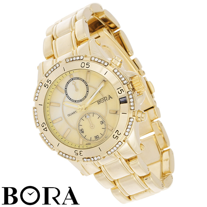 Часы женские наручные Bora. FWCW037 / T-B-8161-WATCH-GOLDFWCW037 / T-B-8161-WATCH-GOLD Часы женские наручные Bora. FWCW037 / T-B-8161-WATCH-GOLDFWCW037 / T-B-8161-WATCH-GOLDНаручные женские часы Bora оснащены японским кварцевым механизмом Seiko Instruments. Корпус часов выполнен из металла с гальваническим покрытием PDV и декорирован стразами Swarovski. Задняя крышка корпуса изготовлена из нержавеющей стали. Циферблат круглой формы, оформленный метками, имеет три стрелки - часовую, минутную и секундную. Часовая и минутная стрелки светятся в темноте. Дополнительные маленькие циферблаты - это муляж для внешнего вида. Кнопки не активны. Браслет выполнен из металла, застегивается на застежку-бабочку.