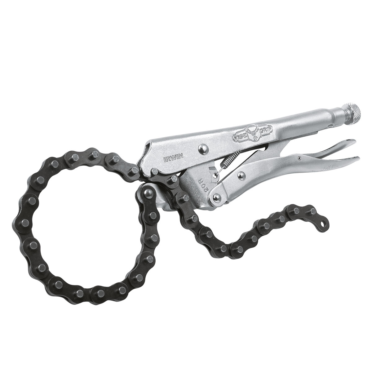 Щипцы-цепной ключ Irwin 20R, длина 22,5 см, обхват до 45,5 смT27ZR Щипцы-цепной ключ Irwin 20R, длина 22,5 см, обхват до 45,5 смT27ZRЩипцы-цепной ключ Irwin используются для снятия, удержания или переноски предметов любых неудобных форм. Являются незаменимым помощником при сварочных и авторемонтных работах, например удобны для снятия масляного фильтра. Изготовлены из прочной долговечной высоколегированной стали, прошедшей термообработку для максимальной жесткости и прочности. Регулировочный винт с головкой под шестигранный торцевой ключ. Управляемое мгновенное разжатие при помощи специальной защелки на нижней рукоятке. Максимальный обхват до 45,5 см.