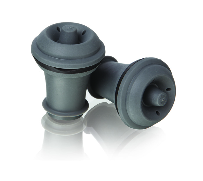 Набор пробок для бутылок VacuVin Wine Saver, цвет: серый, 6 шт0886360 Набор пробок для бутылок VacuVin Wine Saver, цвет: серый, 6 шт0886360Набор VacuVin Wine Saver состоит из шести пробок для бутылок. Изделия выполнены из резины. Замедляют окислительный процесс, благодаря чему вы можете снова насладиться вкусом вина через несколько дней. Многоразового использования. Используются в комбинации с вакуумным насосом Wine Saver.