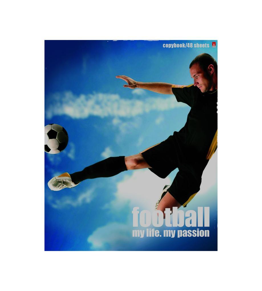 Набор тетрадей Альт Football, 48 листов, 5 шт27979 Набор тетрадей Альт Football, 48 листов, 5 шт27979Школьная тетрадь Альт Football отражает спортивную тематику, особенно актуальную среди молодежи. Тетрадь из 48 листов выполнена в обложке из плотного картона, защищающего страницы от повреждений. При производстве используется целлюлоза высшего сорта, из которой получаются белые листы высокой плотности. Динамика, скорость и движение вперед переданы благодаря эффектам полиграфии. Так, полноцветная печать на металлизированной бумаге придает благородные переливы и создает привлекательный внешний вид. Вторая обложка выполнена с изображением футбольного мяча в сетке и имеет место для персональных данных студента или школьника. Игроки футбольных команд традиционно являются кумирами молодежи. Привлекательность этого массового вида спорта неоспорима. Тетрадь Альт Football с эффектными изображениями зрелищных моментов игры украсит рабочий стол или портфель мальчика, напоминая об этом увлечении.