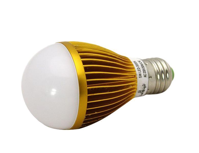 Светодиодная лампа Luck & Light, теплый свет, цоколь E27, 5WB5W-W Светодиодная лампа Luck & Light, теплый свет, цоколь E27, 5WB5W-WСветодиодная лампа Luck & Light инновационный и экологичный продукт, специально разработанный для эффективной замены любых видов галогенных или обыкновенных ламп накаливания во всех типах осветительных приборов. Основные преимущества лампы Luck & Light: Экономия до 80 % энергии. Средний срок службы 30000 ч.
