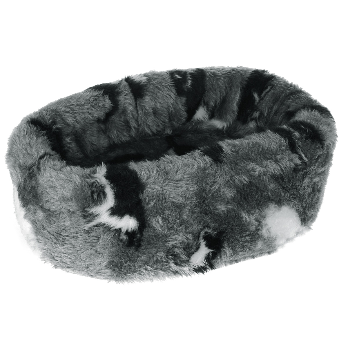 Лежанка для кошек I.P.T.S. Pussy, круглая, 40 см705601 Лежанка для кошек I.P.T.S. Pussy, круглая, 40 см705601Такая лежанка станет излюбленным местом отдыха для вашего питомца, ведь уютное спальное место из меха по достоинству оценит даже самый привередливый кот. Лежанка имеет округлую форму и выполнена в приятных бело-серых оттенках с изображением кошек. Изделие будет одинаково хорошо смотреться как в гостиной, так и в другой комнате. Диаметр лежанки: 40 см. Товар сертифицирован.