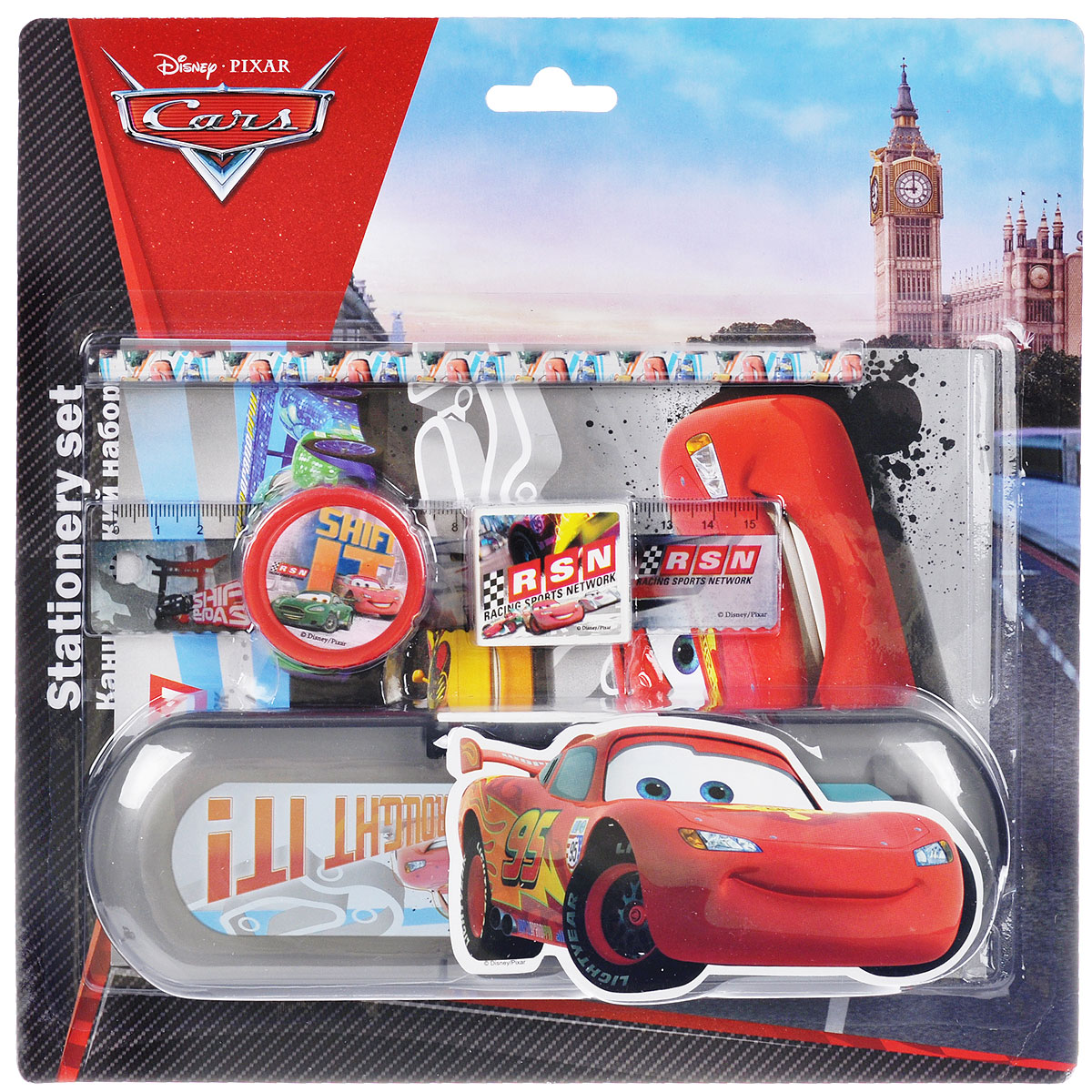 Канцелярский набор Cars, 6 предметовCRAB-US1-9932-BL Канцелярский набор Cars, 6 предметовCRAB-US1-9932-BLКанцелярский набор Cars станет незаменимым атрибутом в учебе любого школьника. Он включает в себя прямоугольный пенал, чернографитный карандаш, линейку 15 см, ластик, точилку и записную книжку. Пенал выполнен из пластика и закрывается с помощью защелки. Все предметы набора оформлены изображениями персонажей популярного мультфильма Тачки.