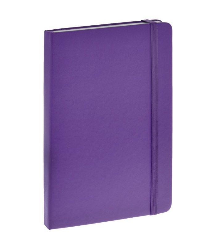 Блокнот Moleskine Moleskine Classic Classic в клетку фиолетовыйQP061H1 Блокнот Moleskine Moleskine Classic Classic в клетку фиолетовыйQP061H1Записная книжка Moleskine Classic - незаменимый помощник в офисе, дома или в университете. Она сохранит любую информацию, будь то телефоны или адреса друзей, список покупок или важные мысли. Благодаря небольшому формату ее легко взять с собой. Интегральный переплет и плотная обложка из кожзаменителя с влагозащитным покрытием сохранят книжку в аккуратном состоянии на протяжении всего времени ее использования. Внутренний блок выполнен из кремовой офсетной бумаги, не содержащей кислоты, в серую клетку. Закладка-ляссе в тон обложки поможет быстро найти и открыть нужную страницу. На заднем форзаце имеется бумажный кармашек. Записная книжка плотно закрывается при помощи фиксирующей резинки.