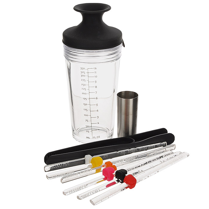 Набор для приготовления коктейлей VacuVin Cocktail Set, 10 предметов7889360 Набор для приготовления коктейлей VacuVin Cocktail Set, 10 предметов7889360Набор для приготовления коктейлей VacuVin Cocktail Set состоит из шейкера, мадлера, щипцов, джиггера и 6 палочек. С помощью такого набора можно в домашних условиях профессионально приготовить любой, даже самый сложный коктейль. Шейкер изготовлен из высокопрочного толстого стекла и оснащен силиконовой крышкой. Уникальная запатентованная система Оксилок позволяет одним движением закрыть шейкер для взбалтывания, а затем, потянув за горлышко, открыть его для разливания коктейля. Встроенное ситечко позволяет разливать коктейль прямо из шейкера, без использования дополнительного ситечка, и не дает твердым ингредиентам попасть в стакан. На стенку шейкера нанесена мерная шкала в миллилитрах и жидких унциях, что позволяет легко отмерить нужный объем жидкостей. Мадлер (пестик) - это приспособление для измельчения ингредиентов. Корпус прибора выполнен из прозрачного пластика, закрывается крышкой. Внутри хранятся пластиковые щипцы и джиггер с...