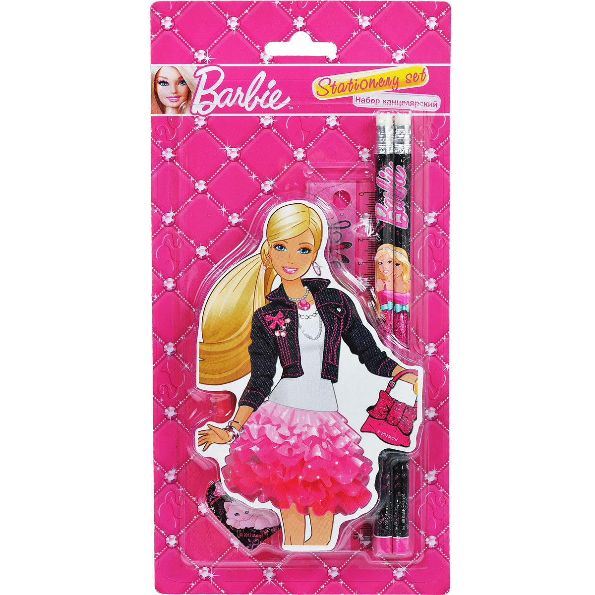 Канцелярский набор Barbie, 5 предметовBRAB-US1-75621-BL Канцелярский набор Barbie, 5 предметовBRAB-US1-75621-BLКанцелярский набор Barbie станет незаменимым атрибутом в учебе любой школьницы. Он включает в себя ластик в форме губной помады, 2 чернографитных карандаша с ластиком, точилку в форме сердца и линейку 15 см.