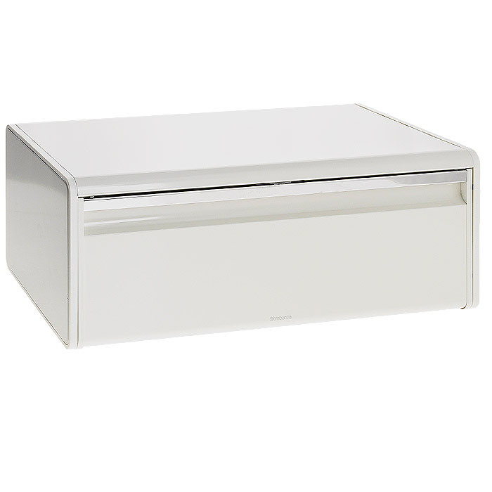 Хлебница Brabantia, цвет: белый. 198625198625 Хлебница Brabantia, цвет: белый. 198625198625Хлебница Brabantia изготовлена из высококачественной нержавеющей стали с покрытием белого цвета. Боковые стороны выполнены из белого пластика. Изделие оснащено удобной, плотно закрывающейся крышкой на магните. С задней стороны имеется 2 отверстия для подвешивания на стену. Удобная для использования просторная хлебница Brabantia свободно вмещает две большие буханки хлеба. Плоская поверхность хлебницы позволяет размещать на ней контейнеры для хранения сыпучих продуктов и другие предметы. Рифленая внутренняя поверхность дна для лучшей циркуляции воздуха внутри хлебницы. Вместительность, функциональность и стильный дизайн позволят хлебнице Brabantia стать не только незаменимым аксессуаром на кухне, но и предметом украшения интерьера. В ней хлеб всегда останется свежим и вкусным.