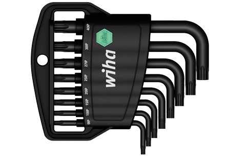 Набор ключей TORX PLUS коротких SB361IP H8, 8 предметов Wiha 3645636456 Набор ключей TORX PLUS коротких SB361IP H8, 8 предметов Wiha 3645636456Набор ключей Wiha Torx Plus предназначен для винтов с профилем TORX. Угловые ключи удобны при работе в малодоступных местах. Особенности ключей: Хромванадиевая сталь, полная закалка, марганцевое фосфатирование. Для всех работ с винтами Torx Plus. MagicSpring из высококачественной стали крепко удерживает винты Torx Plus в любом положении. Распространенные размеры ключей удобно хранятся в держателе. Простое и быстрое обращение благодаря четкой точке упора для штифтовых ключей. В набор входят ключи: T9IP, T10IP, T15IP, T20IP, T25IP, T30IP, T40IP.