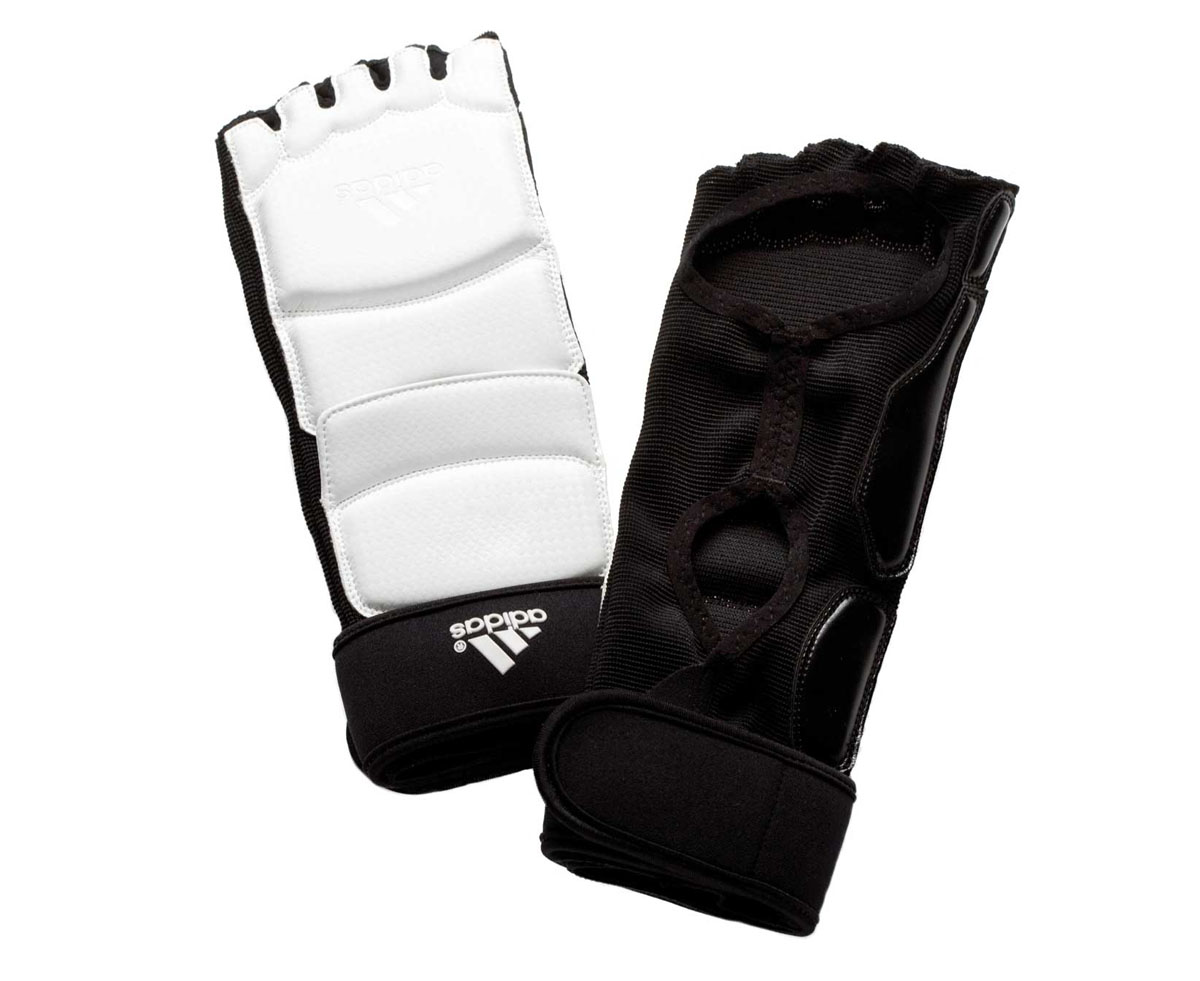 Защита стопы для тхэквондо Adidas Taekwondo Foot Socks WTF, цвет: белый. adiTFS01. Размер M