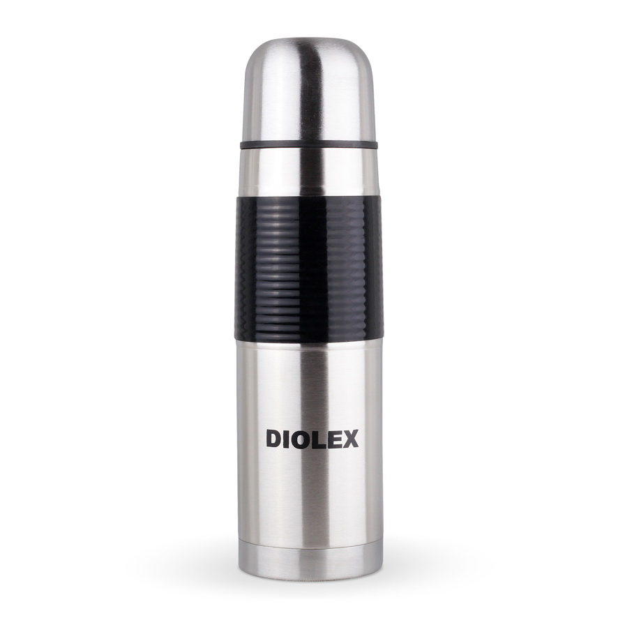 Термос Diolex, с узким горлом, 1 л. DXR-1000-1DXR-1000-1 Термос Diolex, с узким горлом, 1 л. DXR-1000-1DXR-1000-1Термос Diolex изготовлен из высококачественной нержавеющей стали. Он имеет небьющуюся двойную внутреннюю колбу и изолированную крышку. Резиновая вставка на корпусе обеспечит хороший захват. Термос сохраняет напитки и продукты горячими в течение 12 часов, а холодными в течение 24 часов. Легкий и прочный термос Diolex идеально подойдет для транспортировки и путешествий.