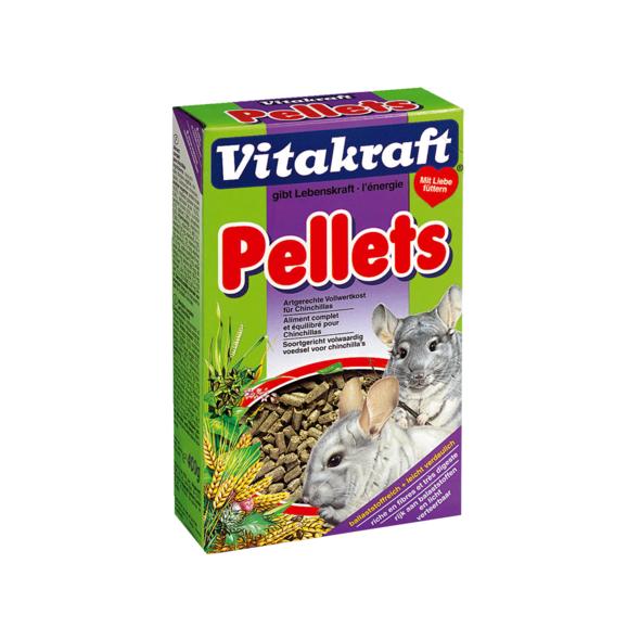 Корм для шиншилл Vitakraft Pellets, 400 г18113 Корм для шиншилл Vitakraft Pellets, 400 г18113Корм для шиншилл Vitakraft Pellets - это идеальная основная диета для вашего пушистого зверька: гранулы с добавлением солода. Рецептура без содержания сахара и с умеренным количеством нутриентов обогащена незаменимыми витаминами и грубой клетчаткой для поддержания здорового пищеварения. Этот корм подойдет для особо привередливых зверьков: поскольку в нем содержатся только гранулы, то шиншилла не будет выбирать, оставляя какую-то часть корма несъеденной. Аппетитные гранулы с добавлением солода; Богаты клетчаткой, витаминами и минералами; Не содержит сахара, усилителей вкуса и консервантов. Состав: компоненты растительного происхождения (15% пшеница), злаки, минеральные вещества. Анализ состава: 16% протеин, 2,8% жиры, 18,4% клетчатка, 11,5% влажность, 10% зола. Товар сертифицирован.