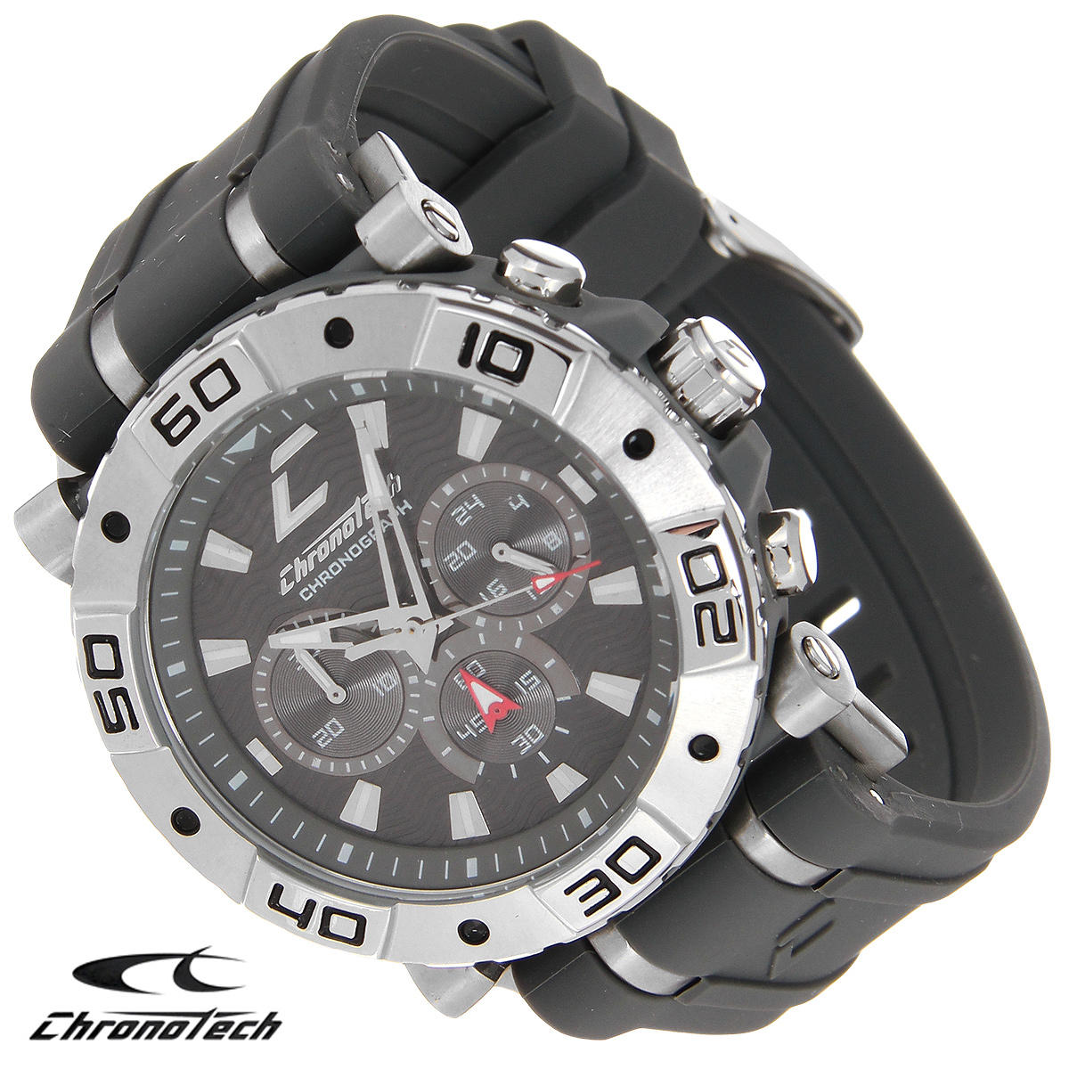 Часы мужские наручные Chronotech, цвет: серый. RW0036RW0036 Часы мужские наручные Chronotech, цвет: серый. RW0036RW0036Часы Chronotech - это часы для современных и стильных людей, которые стремятся выделиться из толпы и подчеркнуть свою индивидуальность. Корпус часов выполнен из нержавеющей стали. Циферблат оформлен отметками и защищен минеральным стеклом. Часы имеют три стрелки - часовую, минутную и секундную. Стрелки и отметки светятся в темноте. Ремешок часов выполнен из каучука и застегивается на классическую застежку. Часы выполнены в спортивном стиле. Часы упакованы в фирменную коробку с логотипом компании Chronotech. Такой аксессуар добавит вашему образу стиля и подчеркнет безупречный вкус своего владельца. Характеристики: Диаметр циферблата: 3,3 см. Размер корпуса: 4,5 см х 4 см х 1 см. Длина ремешка (с корпусом): 24,5 см. Ширина ремешка: 2,4 см.