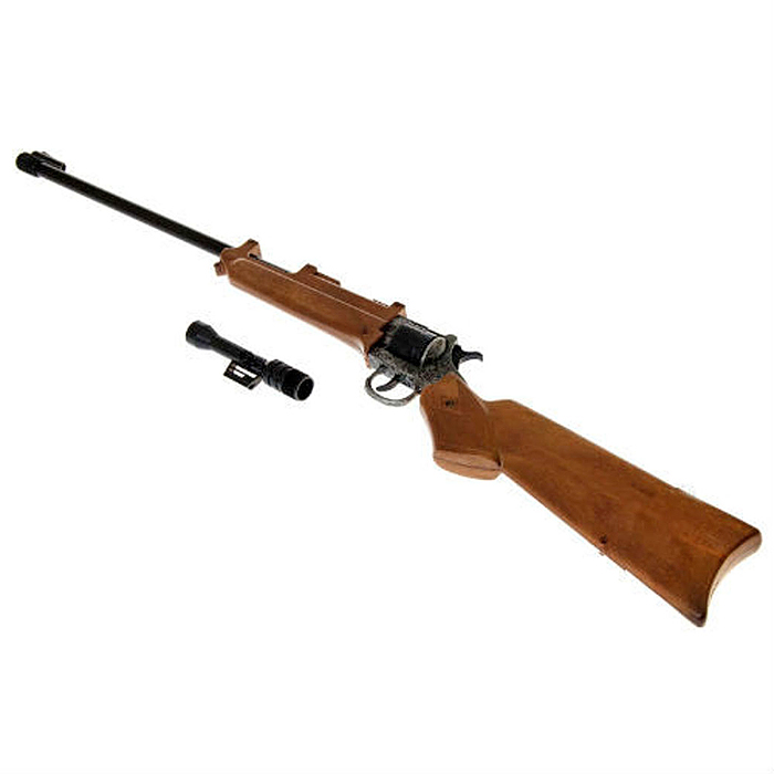 Ружье Wichita Gewehr Metall Western0229/96 Ружье Wichita Gewehr Metall Western0229/96Ружье Wichita Gewehr Metall Western приведет в восторг любого малыша, увлеченного романтикой вестернов и оживленных погонь. Оно идеально подойдет для детских игр в отважных защитников правопорядка и дерзких бандитов. Игрушка выполнена из прочного безопасного пластика и металла и представляет собой реалистичную модель винтажного ружья, украшенного изящной резьбой. Ружье отлично стреляет, а эргономичный приклад обеспечивает удобство во время игры. Емкость магазина: 12 пистонов. Это ружье непременно придется по вкусу вашему ребенку, он сможет часами играть с ним, придумывая различные истории и разыгрывая сцены из любимых фильмов. Такие игры помогут малышу развить социальные и коммуникативные навыки, воображение, крупную и мелкую моторику. Порадуйте своего ребенка таким замечательным подарком! Edison Giocattoli - один из лучших производителей игрушечных пистонных пистолетов, мишеней и винтовок с пульками. Игрушки компании Edison Giocattoli выпускаются на...