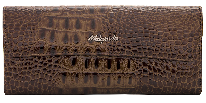 Кошелек женский Malgrado, цвет: кофе. 75504-6575504-65# Coffee Кошелек женский Malgrado, цвет: кофе. 75504-6575504-65# CoffeeСтильный женский кошелек Malgrado выполнен из высококачественной натуральной кожи с декоративным тиснением под рептилию и оформлена металлической пластиной с надписью в виде названия бренда. Закрывается клапаном на застежку-кнопку. Внутри содержится два отделения для купюр, четыре кармана для бумаг (один из которых расположен под клапаном), карман для мелочи на застежке-молнии, девять отделений для визиток и пластиковых карт. С задней стороны - плоский карман для мелких бумаг. Кошелек упакован в подарочную металлическую коробку синего цвета с логотипом фирмы. Такой кошелек станет стильным аксессуаром, который идеально подойдет к вашему образу.