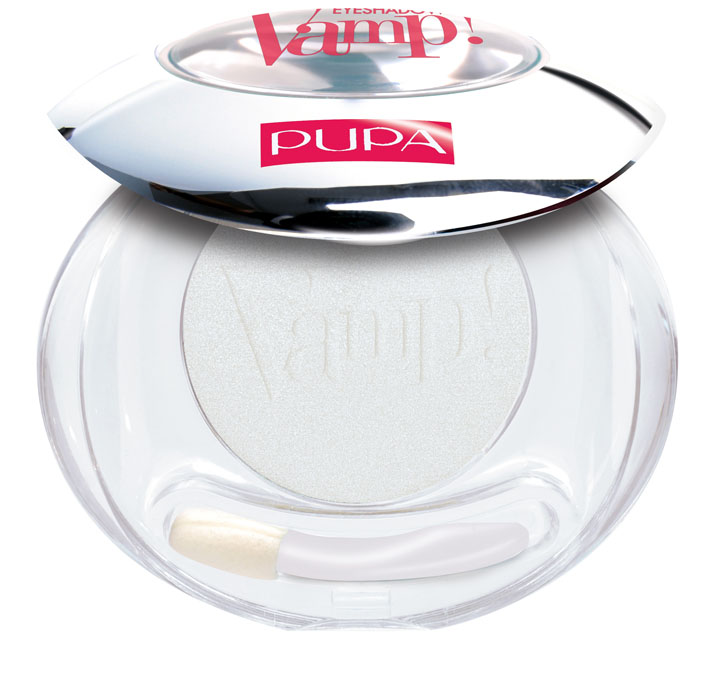 PUPA Компактные тени Vamp!, сатиновые, тон №100 взбитые сливки, 2,5 г040012100 PUPA Компактные тени Vamp!, сатиновые, тон №100 взбитые сливки, 2,5 г040012100Vamp! - компактные тени для век. Чистый цвет - безупречное нанесение. Взгляд звезды за несколько секунд. Vamp! Compact подарит вам чистейший, насыщенный цвет, равномерно распределяющийся при первом нанесении. Благодаря мягкой, кремовой текстуре тени легко наносятся и растушевываются, позволяя варьировать интенсивность тона. 24 ярких оттенка с высокой концентрацией пигментов и тремя различными эффектами - матовым, металлическим и глянцевым - созданы для бесконечного количества комбинаций цветов и всегда неповторимого образа Vamp! Результат? Несравнимый цвет и притягательный взгляд на целый день! Новый практичный формат pret-a-porter. Низкий риск возникновения аллергии. Офтальмологически тестированы. Товар сертифицирован.