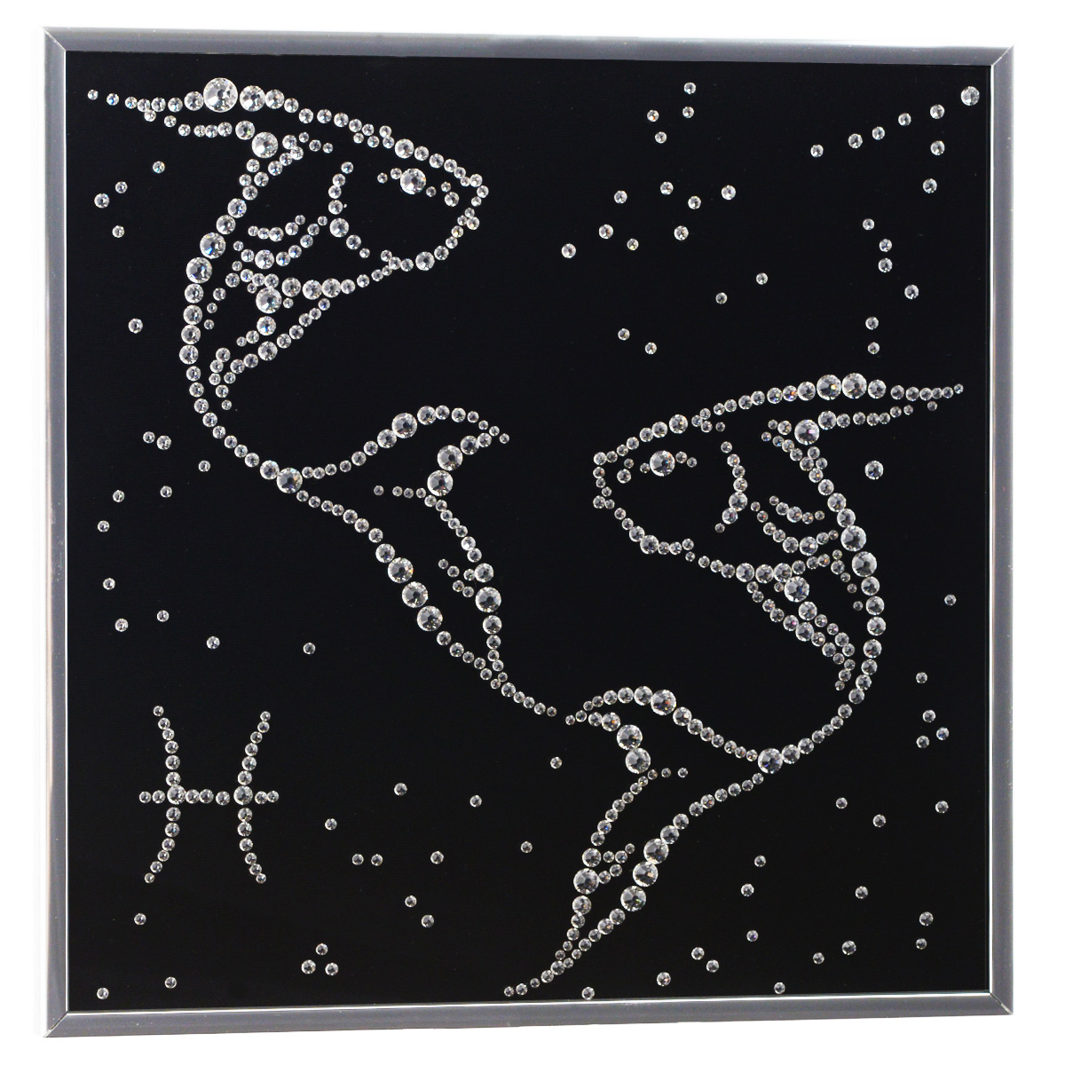 Картина с кристаллами Swarovski Знак зодиака. Рыбы, 26 х 26 см1123 Картина с кристаллами Swarovski Знак зодиака. Рыбы, 26 х 26 см1123Изящная картина в металлической раме, инкрустирована кристаллами Swarovski в виде знака зодиака - рыбы. Кристаллы Swarovski отличаются четкой и ровной огранкой, ярким блеском и чистотой цвета. Под стеклом картина оформлена бархатистой тканью, что прекрасно дополняет блеск кристаллов. С обратной стороны имеется металлическая петелька для размещения картины на стене. Картина с кристаллами Swarovski Знак зодиака. Рыбы элегантно украсит интерьер дома или офиса, а также станет прекрасным подарком, который обязательно понравится получателю. Блеск кристаллов в интерьере, что может быть сказочнее и удивительнее. Картина упакована в подарочную картонную коробку синего цвета и комплектуется сертификатом соответствия Swarovski.