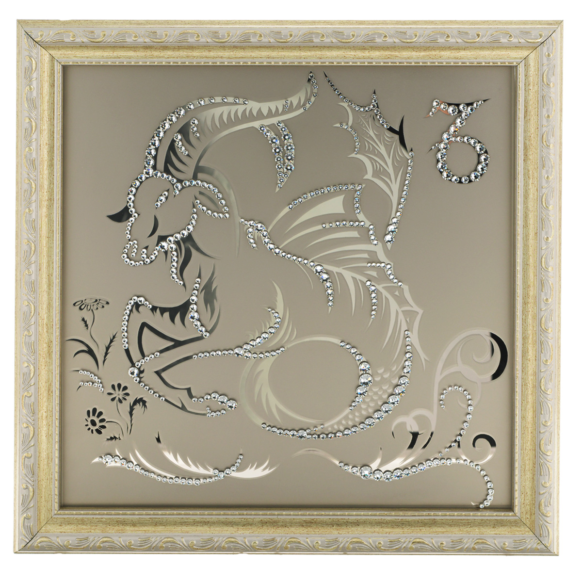 Картина с кристаллами Swarovski Знак зодиака. Козерог, 35 х 35 см1131 Картина с кристаллами Swarovski Знак зодиака. Козерог, 35 х 35 см1131Изящная картина в багетной раме, инкрустирована кристаллами Swarovski в виде знака зодиака - Козерог на матовом стекле золотистого цвета. Кристаллы Swarovski отличаются четкой и ровной огранкой, ярким блеском и чистотой цвета. С обратной стороны имеется металлическая проволока для размещения картины на стене. Картина с кристаллами Swarovski Знак зодиака. Козерог элегантно украсит интерьер дома или офиса, а также станет прекрасным подарком, который обязательно понравится получателю. Блеск кристаллов в интерьере, что может быть сказочнее и удивительнее. Картина упакована в подарочную картонную коробку синего цвета и комплектуется сертификатом соответствия Swarovski.