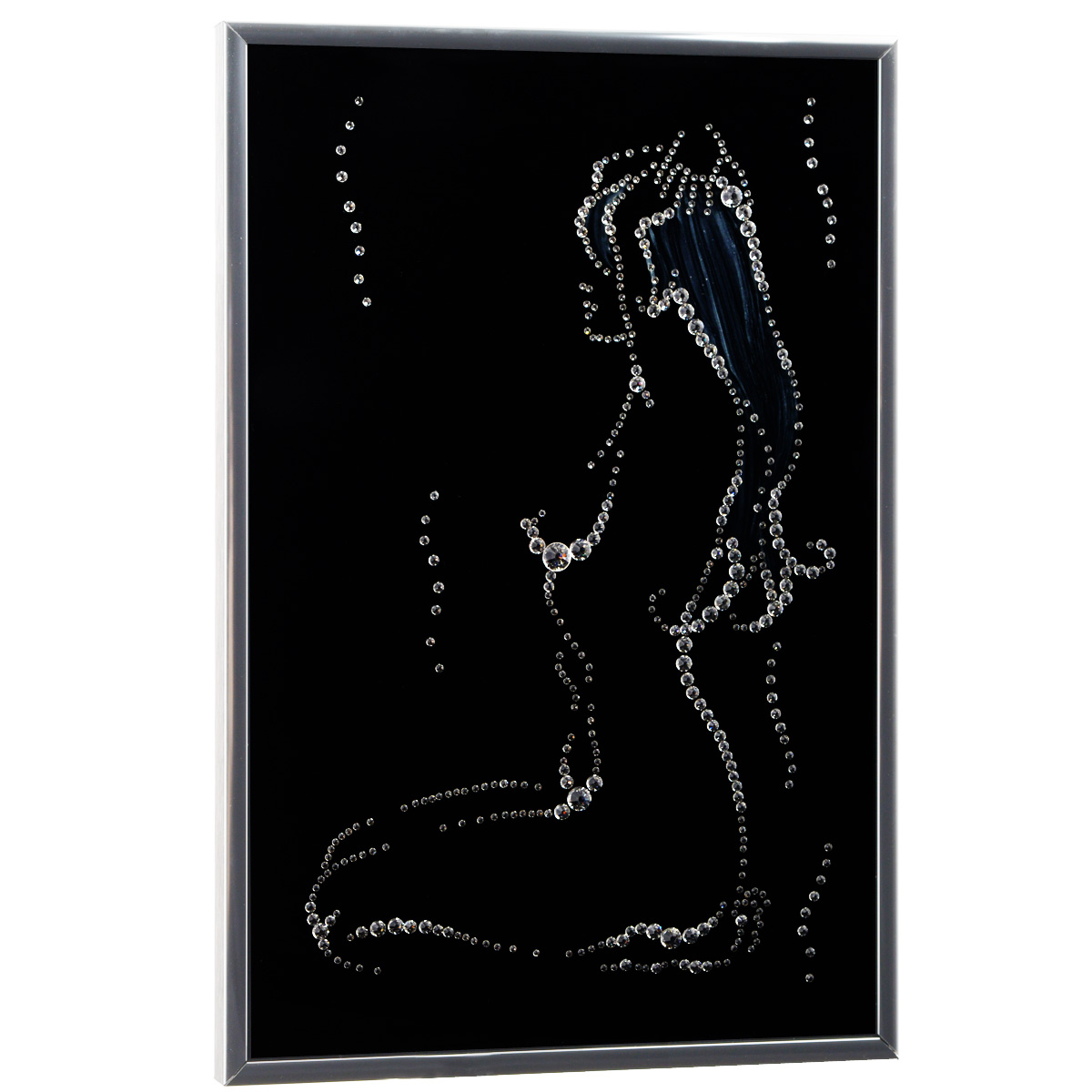 Картина с кристаллами Swarovski Искушение, 20 см х 30 см1166 Картина с кристаллами Swarovski Искушение, 20 см х 30 см1166Изящная картина в металлической раме, инкрустирована кристаллами Swarovski в виде очертания девушки. Кристаллы Swarovski отличаются четкой и ровной огранкой, ярким блеском и чистотой цвета. Под стеклом картина оформлена бархатистой тканью, что прекрасно дополняет блеск кристаллов. С обратной стороны имеется металлическая петелька для размещения картины на стене. Картина с кристаллами Swarovski Искушение элегантно украсит интерьер дома или офиса, а также станет прекрасным подарком, который обязательно понравится получателю. Блеск кристаллов в интерьере, что может быть сказочнее и удивительнее. Картина упакована в подарочную картонную коробку синего цвета и комплектуется сертификатом соответствия Swarovski.