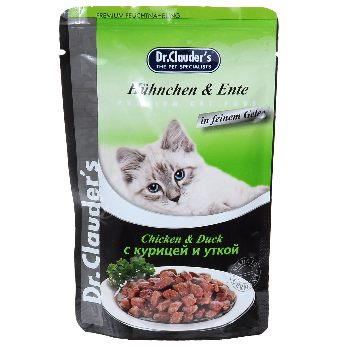 Консервы для кошек Dr. Clauders, мясные кусочки в соусе с курицей и уткой, 100 г14153 Консервы для кошек Dr. Clauders, мясные кусочки в соусе с курицей и уткой, 100 г14153Консервы для кошек Dr. Clauders с курицей и уткой - лишь один продукт из линейки влажных кормов для кошек. Консервированное блюдо, состоящее из мяса птицы, субпродуктов и круп, определенно понравится вашей любимице. Его нежная консистенция, тонкий аромат, вкусовые характеристики не оставили равнодушными уже тысячи российских мурлык. В этих консервах содержится огромное количество компонентов, которые благотворно влияют на организм вашей питомицы - витамины, минералы и биологически активные вещества. После регулярного употребления кормов от Dr. Clauders ваша кошка будет радовать вас отменным здоровьем, шикарным внешним видом и отличным настроением. Состав: мясо и мясные продукты (курица мин. 5%, утка мин. 5%), злаки, минералы, инулин (0,1%). Питательные вещества: влажность 82%, протеин 7,5%, жир 4,5%, зола 2,5%, клетчатка 0,3%. Витамины на кг: D3 - 250 ME, витамин Е - 15 мг, медь - 1,0 мг, марганец - 1,0 мг, биотин - 20 мкг, цинк - 15 мг. Товар...