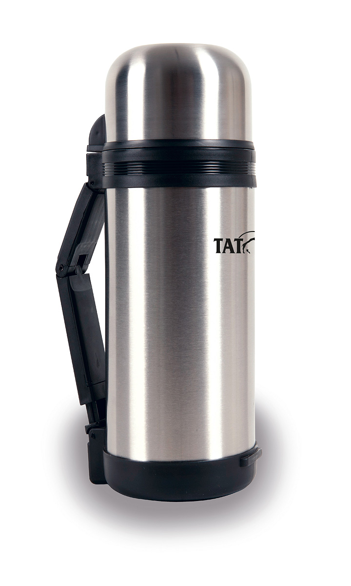 Термос Tatonka Hot & Cold Stuff, 1,5 л4170.000 Термос Tatonka Hot & Cold Stuff, 1,5 л4170.000Отличный походный термос Hot & Cold Stuff от фирмы Tatonka. Термос такого объема отлично подходит даже для большой семьи. Он надолго сохранит горячими Ваши любимые блюда и напитки. Термос можно использовать не только для горячих и холодных жидкостей, но и для любой еды. Благодаря широкому горлышку его удобно мыть и сушить. Термос оснащен пластиковой ручкой. В комплекте ремешок для переноски. В комплекте ремешок для переноски. Диаметр термоса: 11,5 см. Высота термоса: 30,6 см. Тепло: при заливании жидкости 95°С, через 6 часов 82°С, через 24 часа 54°С. Холод: при заливании жидкости 4°С, через 6 часов 4°С, через 24 часа 10°С.