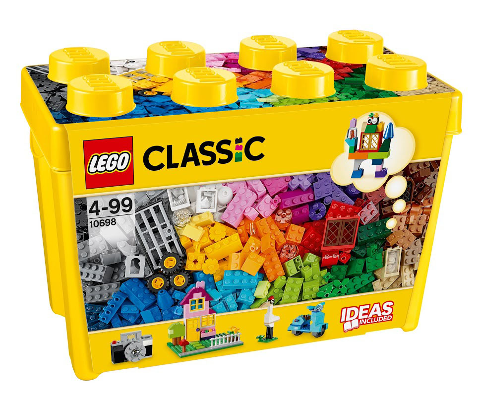 LEGO Classic Конструктор Классик 1069810698 LEGO Classic Конструктор Классик 1069810698Мишка, фотоаппарат, замок! Окунитесь с головой в этот большой набор кубиков LEGO и дайте волю своему воображению! Бесконечные возможности для сборки из классических кубиков 33 разных цветов и специальных деталей, включая двери, окна, колеса, глаза, пропеллеры и отделитель кубиков. Если вы не знаете, с чего начать, вам помогут инструкции с идеями дизайнеров, от которых можно оттолкнуться. Это идеальный набор для начинающих строителей всех возрастов. Он также дополнит любую имеющуюся коллекцию LEGO. Этот красочный игровой набор содержит 790 пластиковых элементов для сборки и инструкцию по сборке. Конструктор - это один из самых увлекательнейших и веселых способов времяпрепровождения. Ребенок сможет часами играть с конструктором, придумывая различные ситуации и истории. В процессе игры с конструкторами LEGO дети приобретают и постигают такие необходимые навыки как познание, творчество, воображение. Обычные наблюдения за детьми показывают, что единственное, чему они с...