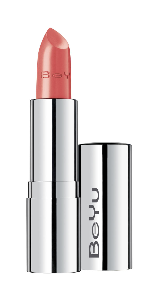 BeYu Помада Hydro Star Volume Lipstick, увлажняющая, тон №429, 4 г32.429 BeYu Помада Hydro Star Volume Lipstick, увлажняющая, тон №429, 4 г32.429Состав помады для губ BeYu Hydro Star Volume содержит богатый букет ухаживающих за губами ингредиентов: гиалуроновая кислота увлажняет и сохраняет естественную влагу губ, касторовое масло смягчает и питает, канделильский воск придает глянец и пластичность, витамин Е улучшает состояние кожи и сдерживает возрастные признаки. Все компоненты собраны в запатентованный маркой BeYu комплекс Spherulite-Crystals, который внедрен в текстуру помады методом инкапсуляции: в результате полезные капли-капсулы распределяются по губам, делая их идеально увлажненными! Особенная изюминка состава - экстракт коричневых водорослей, обеспечивающий увеличение объема губ на 13,8% после 30 дней постоянного использования. Помада BeYu Hydro Star Volume скользит по губам легко и непринужденно, создавая глянцевую гладь цвета. Палитра женственных оттенков пропитана силой воды - пастельные, насыщенные, они по-настоящему сияют!