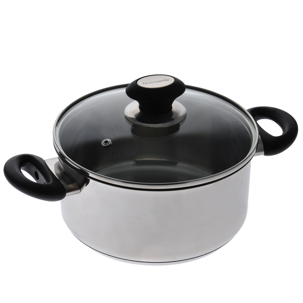 Кастрюля Tescoma Presto с крышкой, 3 л728220 Кастрюля Tescoma Presto с крышкой, 3 л728220Кастрюля Tescoma Presto, изготовленная из высококачественной нержавеющей стали 18/10, снабжена толстым многослойным дном, что значительно снижает вероятность пригорания пищи. Внешняя поверхность кастрюли оформлена зеркальной полировкой, а внутренняя - матовой. Изделие оснащено удобными ручками из прочного термостойкого пластика. Крышка кастрюли изготовлена из жаропрочного стекла и оснащена ободком из нержавеющей стали, удобной пластиковой ручкой и пароотводом. Кастрюля Tescoma Presto - это идеальный подарок для современных хозяек, которые следят за своим здоровьем и здоровьем своей семьи. Эргономичный дизайн и функциональность позволят вам наслаждаться процессом приготовления любимых и полезных для здоровья блюд. Можно мыть в посудомоечной машине. Пригодна для газовых, электрических, стеклокерамических, индукционных плит.