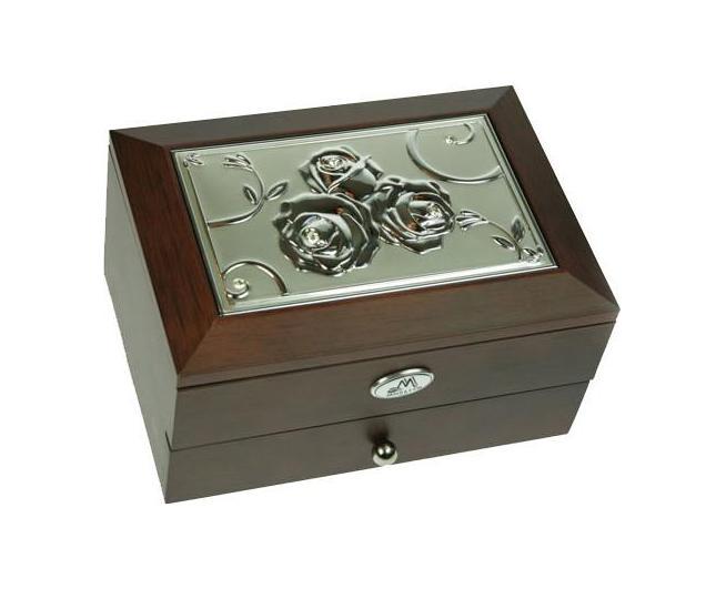 Шкатулка ювелирная MORETTO 2-х ярусная 18*13*10см 3985139851 Шкатулка ювелирная MORETTO 2-х ярусная 18*13*10см 3985139851Двухъярусная шкатулка Русские подарки MORETTO 39851 сохранит ваши ювелирные изделия в первозданном виде. С ней вы сможете внести в интерьер частичку элегантности. Данная модель станет оригинальным и стильным подарком.