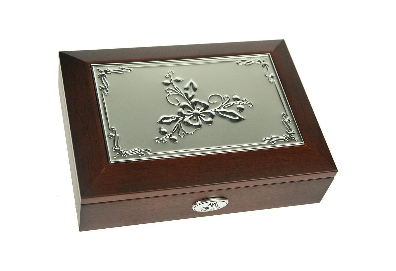 Шкатулка ювелирная Moretto, музыкальная, цвет: коричневый, 18 х 13 х 5 см 139558139558 Шкатулка ювелирная Moretto, музыкальная, цвет: коричневый, 18 х 13 х 5 см 139558139558Музыкальная шкатулка Русские подарки MORETTO 139558 сохранит ваши ювелирные изделия в первозданном виде. С ней вы сможете внести в интерьер частичку элегантности. Данная модель выполнена из качественных материалов и станет оригинальным подарком.