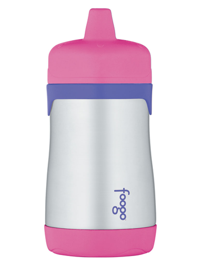 Термос-поильник Thermos Foogo, цвет: розовый, сиреневый, 290 мл102591 Термос-поильник Thermos Foogo, цвет: розовый, сиреневый, 290 мл102591Термос-поильник Thermos Foogo предназначен для детей в возрасте от 12 месяцев. Он изготовлен из высококачественной нержавеющей стали с применением технологии теплоизоляции Thermax, которая позволяет сохранять температуры продуктов и напитков. Термос держит тепло 7-8 часов, холод 10 часов. Особенности термоса-поильника Phases Foogo: - Позволяет сохранить продукты и напитки безопасными и полезными для здоровья малыша максимально долго; - Пластиковая завинчивающаяся крышка снабжена твердым носиком и легко очищаемым клапаном для защиты от протекания; - Твердый носик не изнашивается при прорезывании зубов; - Благодаря материалу корпуса поильник не выскальзывает из рук; - Все детали изделия можно безопасно мыть в посудомоечной машине на верхней полке. Все приспособления для питья Foogo Phases имеют взаимозаменяемые части, которые подходят для использования со всеми изделиями Phases, включая модели из пластмассы Eastman...