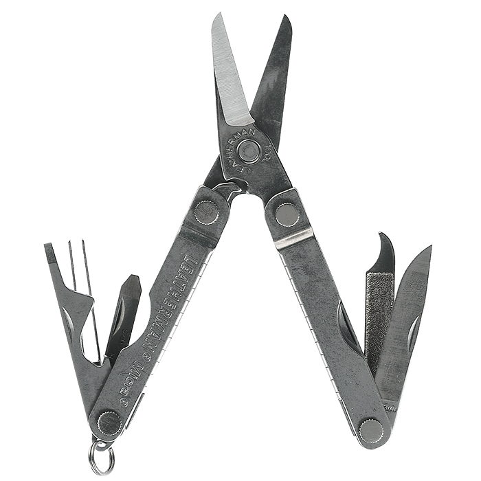 Leatherman Micra мультитул64010082N Leatherman Micra мультитул64010082NLeatherman Micra не похож ни на один инструмент Leatherman. При своих скромных габаритах, он разработан для использования в качестве брелока. Особенности: Ножницы, нож прямой, Пилка для ногтей, 3 отвертки (одна - часовая), Пинцет, Страховочное кольцо.