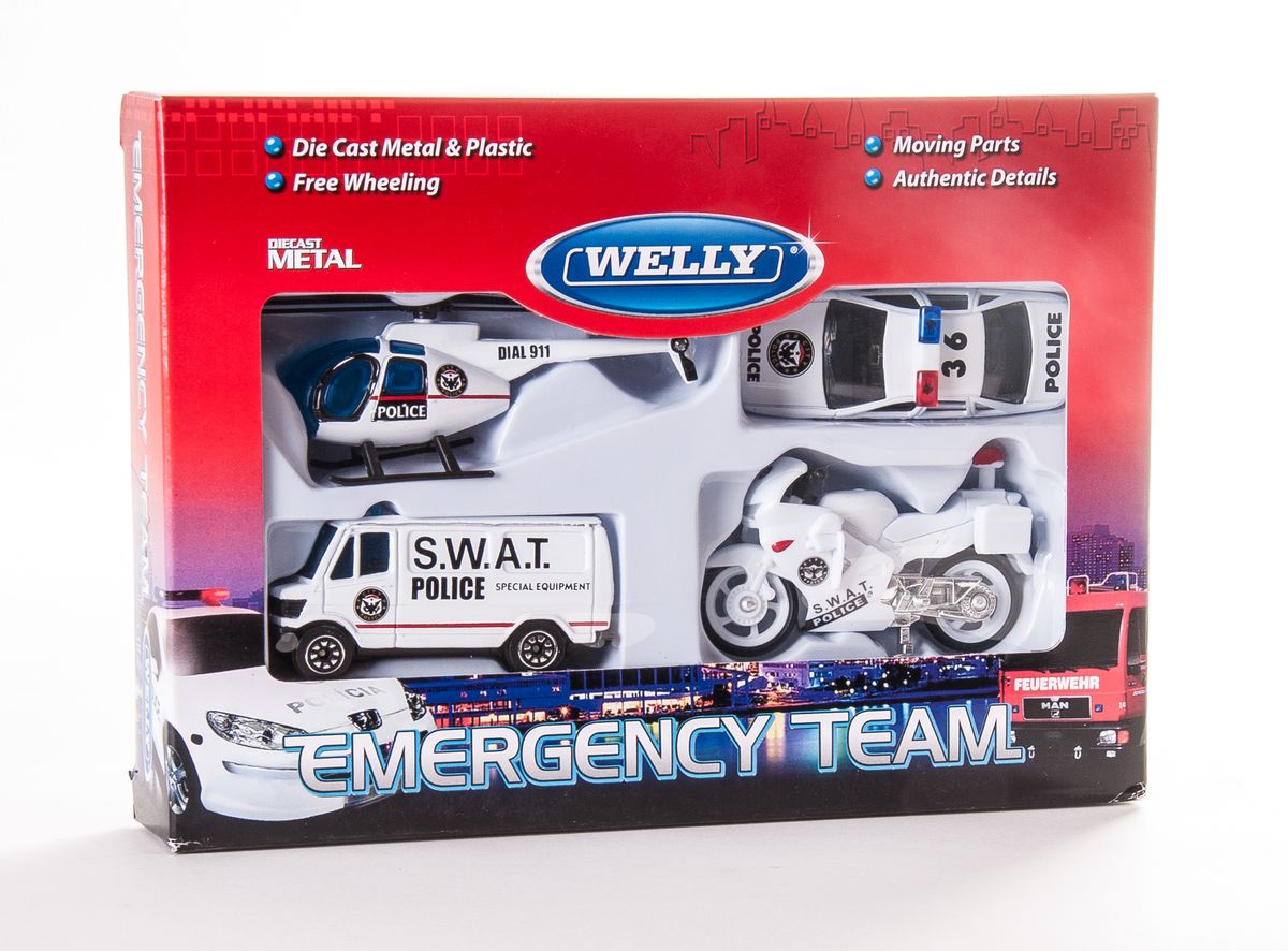 Welly Игровой набор Служба спасения: Полиция, 4 предмета98630-4A Welly Игровой набор Служба спасения: Полиция, 4 предмета98630-4AИгровой набор Welly Служба спасения: Полиция представляет собой 4 реалистичные модели, выполненные в виде точных копий полицейской техники. Набор включает в себя вертолет, мотоцикл и 2 разные машинки. Модели отличаются высоким качеством исполнения и детализации. Корпус моделей выполнен из металла, стекла изготовлены из прочного прозрачного пластика. Колесики машинок, мотоцикла и лопасти вертолета вращаются. Ваш ребенок часами будет играть с набором, придумывая различные истории. Порадуйте его таким замечательным подарком!