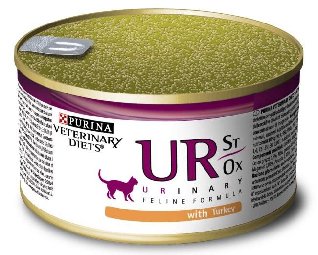 Консервы для кошек Purina Veterinary Diets UR, при мочекаменной болезни, мусс с индейкой, 195 г12223655 Консервы для кошек Purina Veterinary Diets UR, при мочекаменной болезни, мусс с индейкой, 195 г12223655Корм Purina Veterinary Diets UR разработан для взрослых кошек, страдающих мочекаменной болезнью. Корм является полнорационным и сбалансированным питанием со свойствами подкисления мочи и низким уровнем магния для растворения камней в мочевыводящих путях и снижения образования таких камней. Состав: мясо и продукты его переработки (из которых 12% индейки), злаки, минеральные вещества, сахара, витамины. Добавленные вещества: МЕ/кг: витамин А 980, витамин D3 130, витамин Е 250; мг/кг: железо 28, йод 0,55, медь 3,5, марганец 5,1, цинк 70, селен 0,046. Технологические добавки: стабилизатор Е499 2700 мг/кг. Гарантируемые показатели: влажность 80%, белок 10%, жир 5,3%, сырая зола 1,7%, сырая клетчатка 0,5%, кальций 0,14%, фосфор 0,14%, натрий 0,17%, магний 0,02%, калий 0,3%, хлориды 0,28%, сера 0,21%, таурин 1480 мг/кг. Товар сертифицирован.