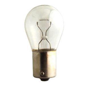 Лампа автомобильная галогенная сигнальная Philips VisionPlus, цоколь BAY15d, 12V, 21/5W, 2 шт12499B2 (бл.) Лампа автомобильная галогенная сигнальная Philips VisionPlus, цоколь BAY15d, 12V, 21/5W, 2 шт12499B2 (бл.)Автомобильная лампа Philips VisionPlus изготовлена из запатентованного кварцевого стекла с УФ-фильтром Philips Quartz Glass. Кварцевое стекло в отличие от обычного стекла выдерживает гораздо большее давление и больший перепад температур. При попадании влаги на работающую лампу, лампа не взрывается и продолжает работать. Лампа Philips VisionPlus производит на 60% больше света по сравнению со стандартной лампой, благодаря чему стоп-сигналы или указатели поворота будут заметны с большего расстояния. Применение лампы: - передний указатель поворота; - задний указатель поворота; - фонарь подсветки государственного регистрационного знака; - задний противотуманный фонарь; - габаритный фонарь/стояночный фонарь; - стоп-сигнал; - дневные ходовые огни; - задний фонарь. Лампа Philips VisionPlus отличается высокой эффективностью, соответствуя всем современным требованиям.