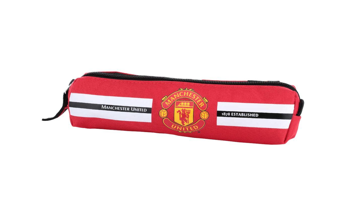 Пенал Размер 6 x 21 см. Manchester United FCMTBB-UT1-045 Пенал Размер 6 x 21 см. Manchester United FCMTBB-UT1-045Отличный и вместительный пенал для мальчиков. Ваш ребенок любит футбол? Его любимая команда Manchester United? Тогда Вы обязаны приобрести именно отет продукт. Для современных и спортивных парней. Идеальный вариант для истинных фанатов.