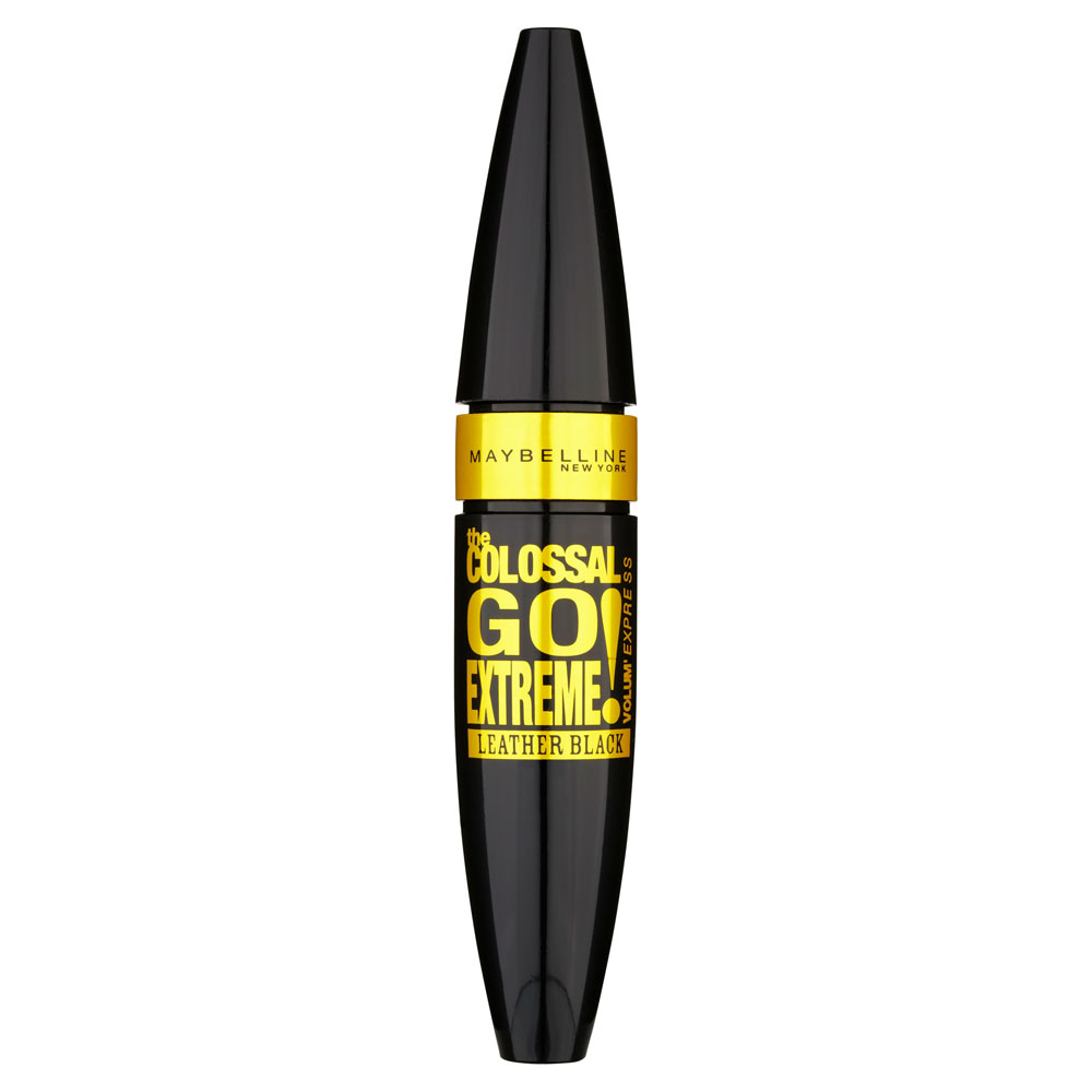 Maybelline New York Тушь для ресниц Colossal Go Extreme Leather Black, объем и удлинение, экстрачерный, 9,5 млB2459401 Maybelline New York Тушь для ресниц Colossal Go Extreme Leather Black, объем и удлинение, экстрачерный, 9,5 млB2459401Тушь для ресниц Maybelline New York Colossal Go Extreme создает 16-кратный объем ресниц без комочков. У нее самая большая щеточка - стержень с двойным изгибом, больше туши на щеточке - еще более объемные ресницы. Экстрачерная формула - до 20 раз больше коллагена и lumi-black пигмента. Товар сертифицирован.